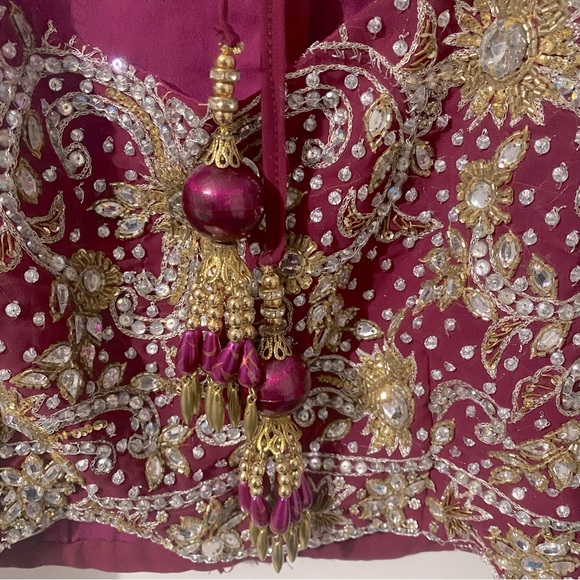 Saree with beaded blouse - Picture 6 of 10